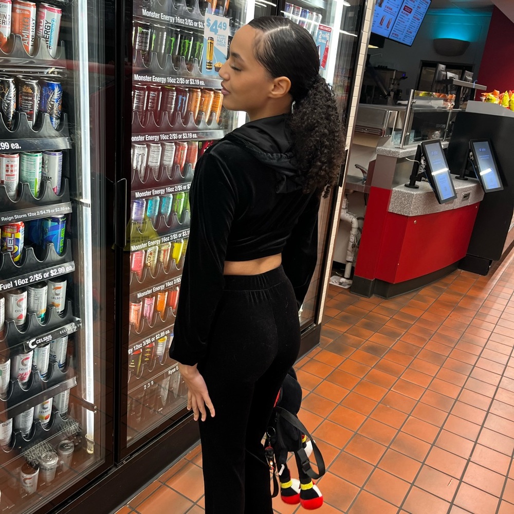 Meet your Posher, Queen_mya_833